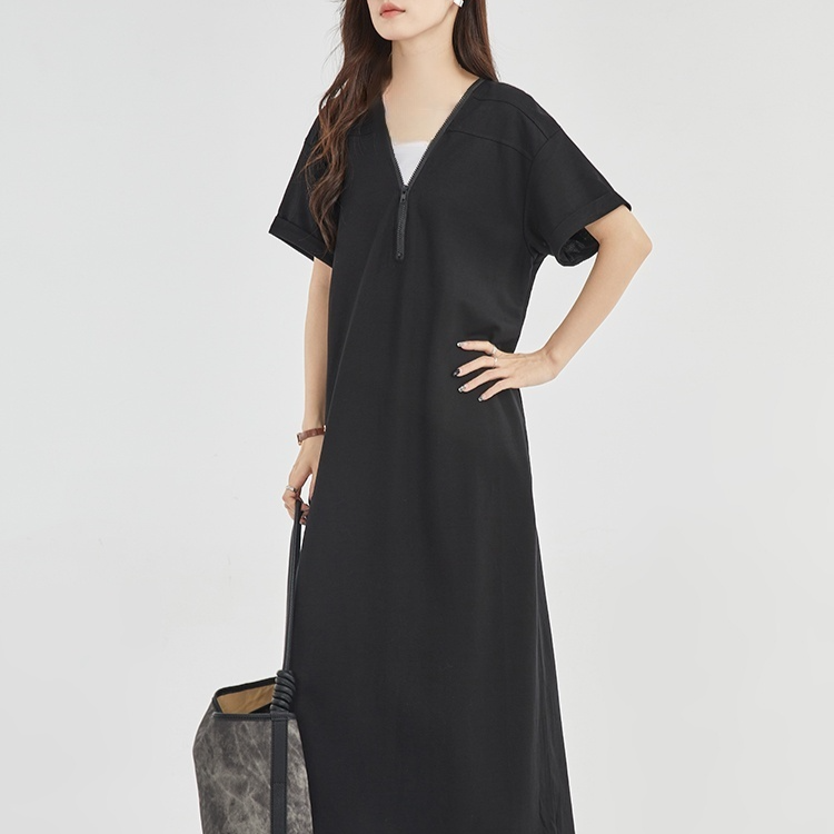 春夏秋にぴったりの着痩せワンピース