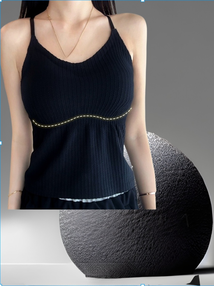 컵 있는 헴라인 끈 나시