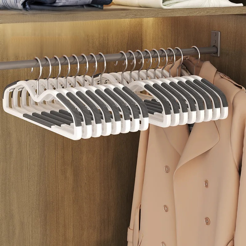 多機能ハンガー プラスチック製ワイドショルダー厚手対応