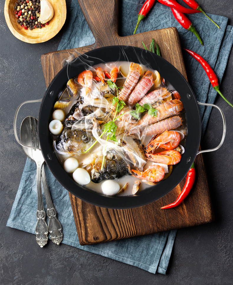 浅型シチュー鉄鍋で煮込み料理を美味しく