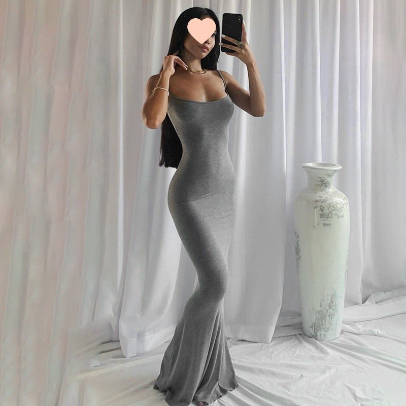 Jednobarevné sexy šaty s tenkými ramínky