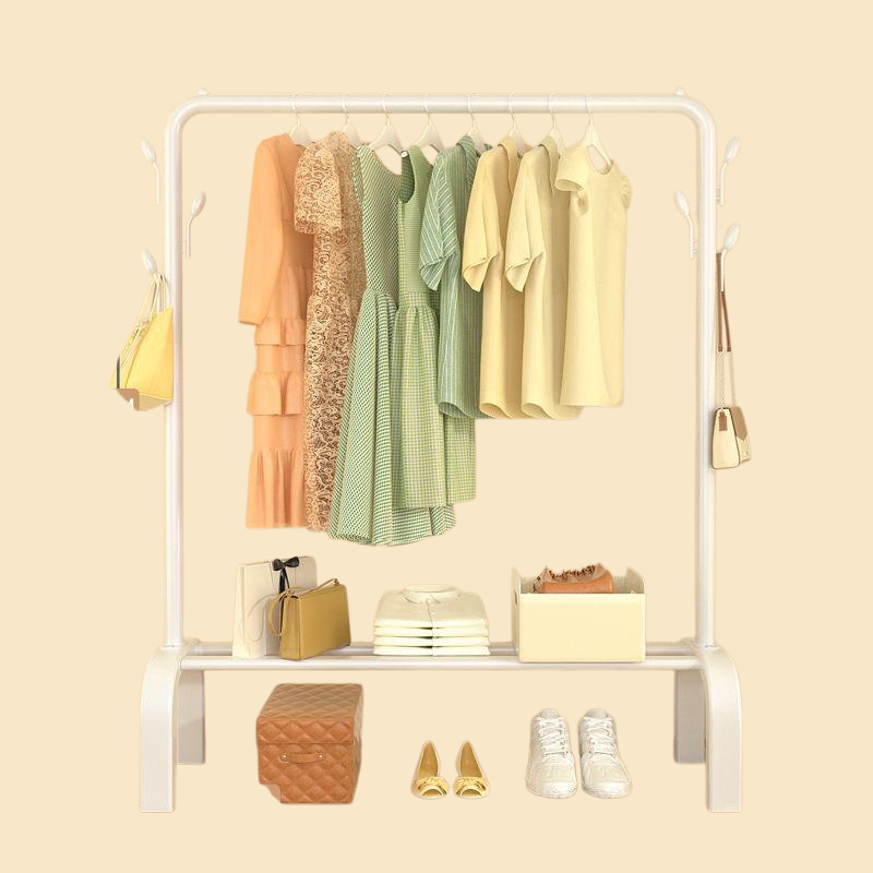 심플한 바닥형 옷걸이