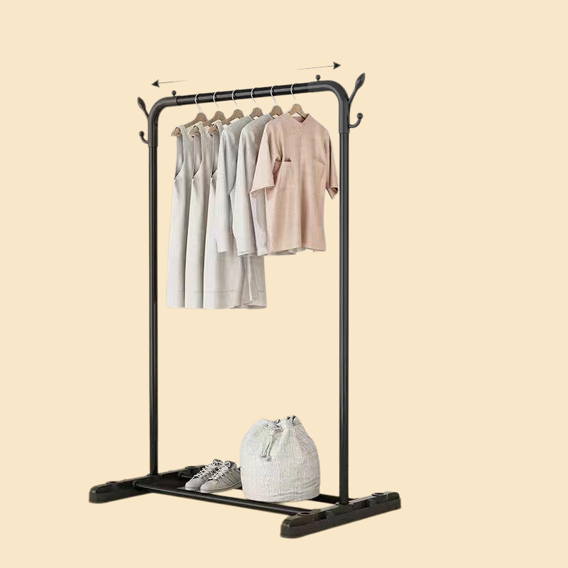 심플한 바닥형 옷걸이