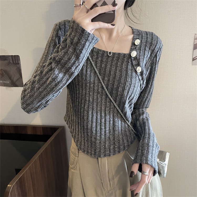 レイヤード風スクエアネックカシミヤニット