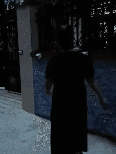 2-977ec6e28d90610e13b0e0f216758a12.gif