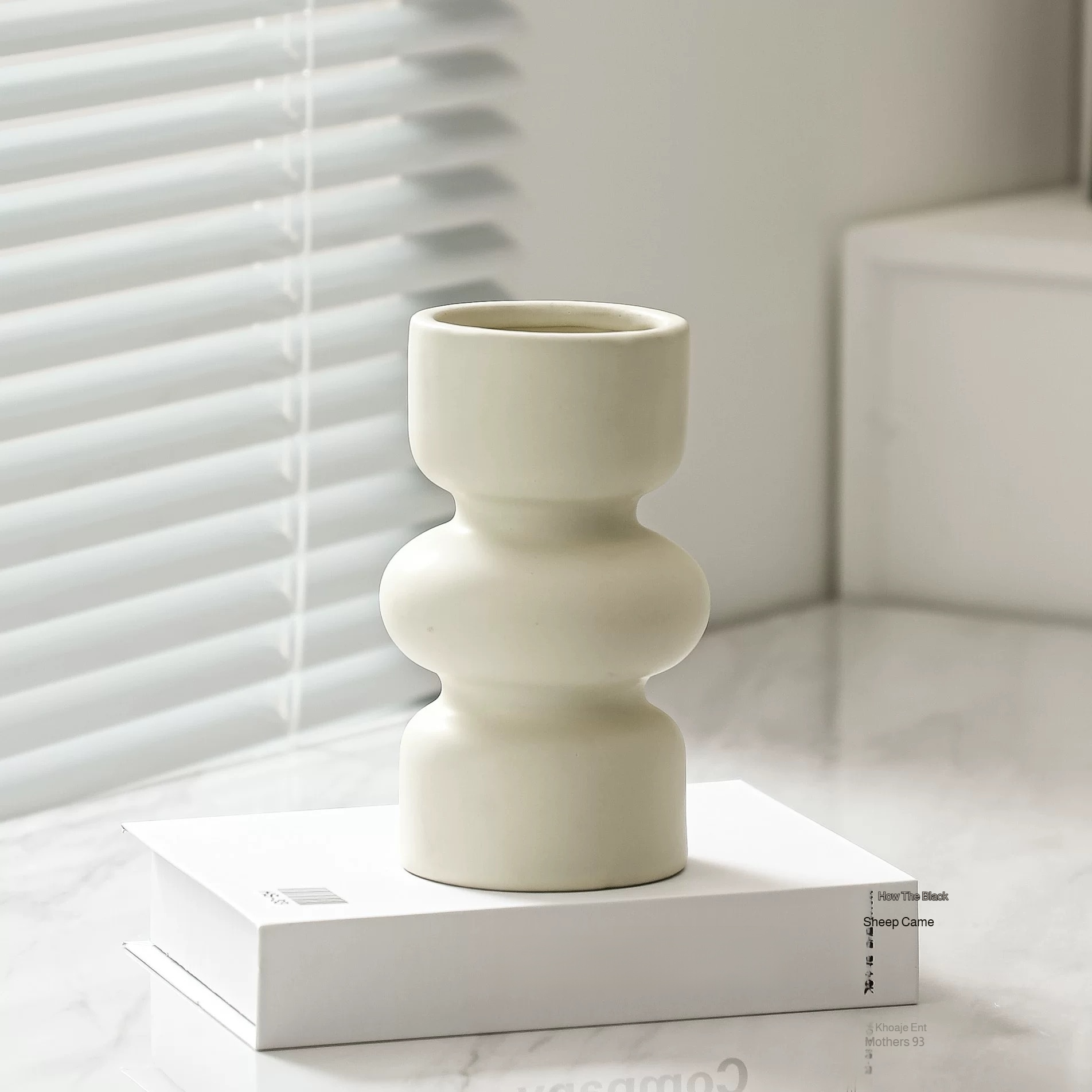 Retro Cream Style Tulip Plastic Living Room Desktop Art Flower Vase