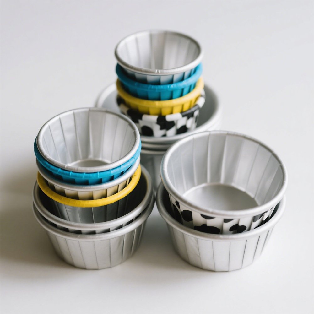 ベーキング用の使い捨てアルミホイル製ベーキングカップ