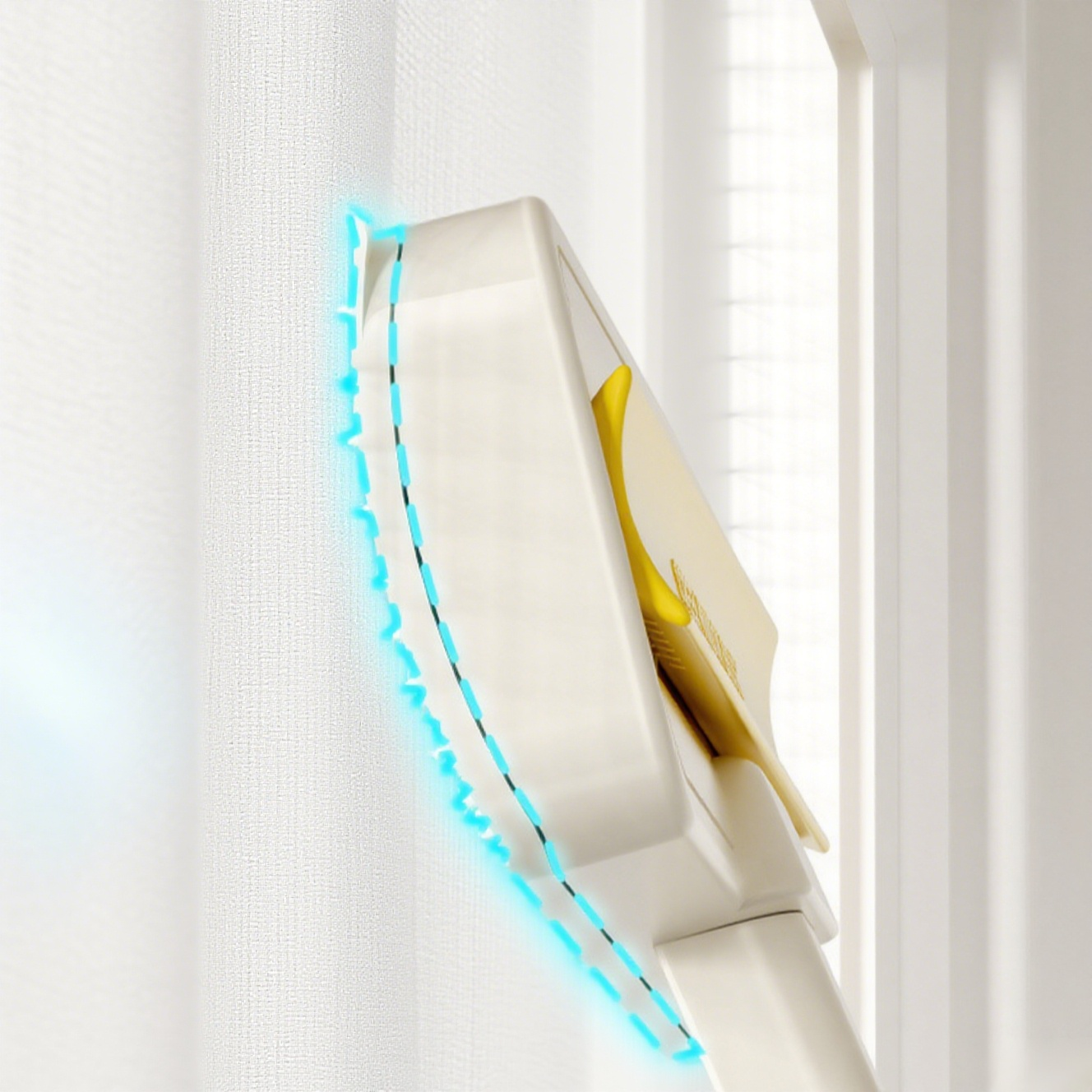 거울, 유리, 창문 등 다양한 표면에 사용 가능한 청소기