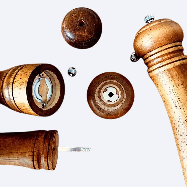 Manual pepper grinder