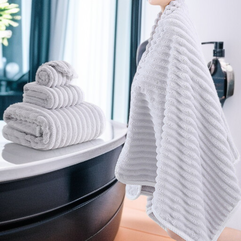 珊瑚絨雲朵格成人用浴巾浴帽套裝