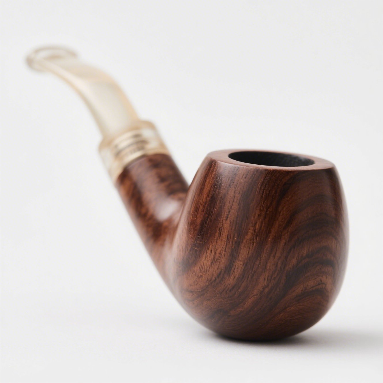 Italská ručně vyřezávaná dýmka