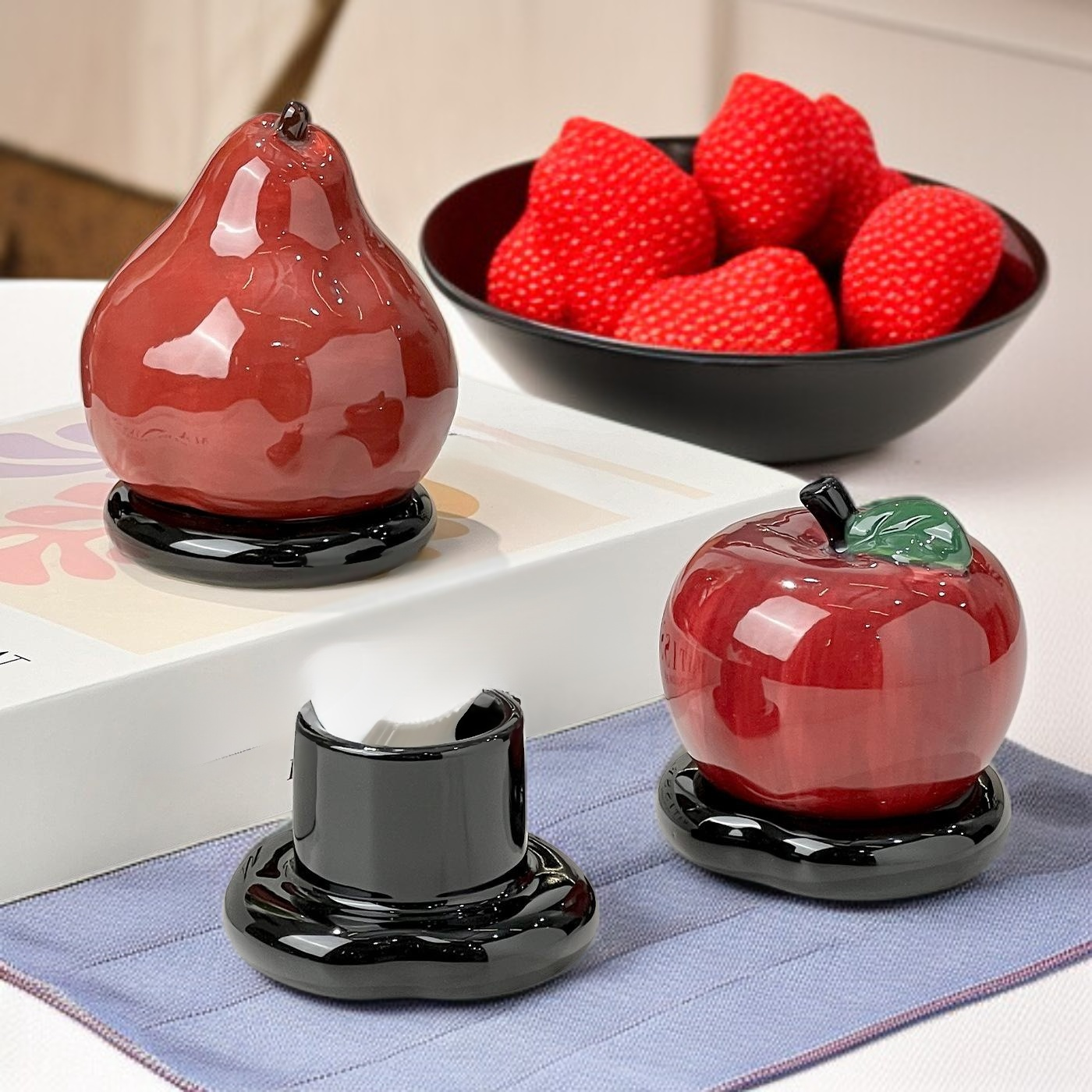 High aesthetic ceramic apple toothpick box