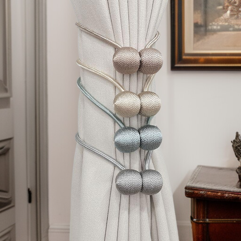 거실과 침실 수납용 로프 타이