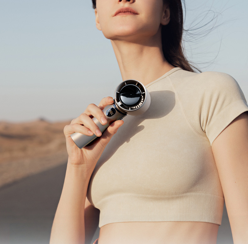 省エネ機能付き小型扇風機