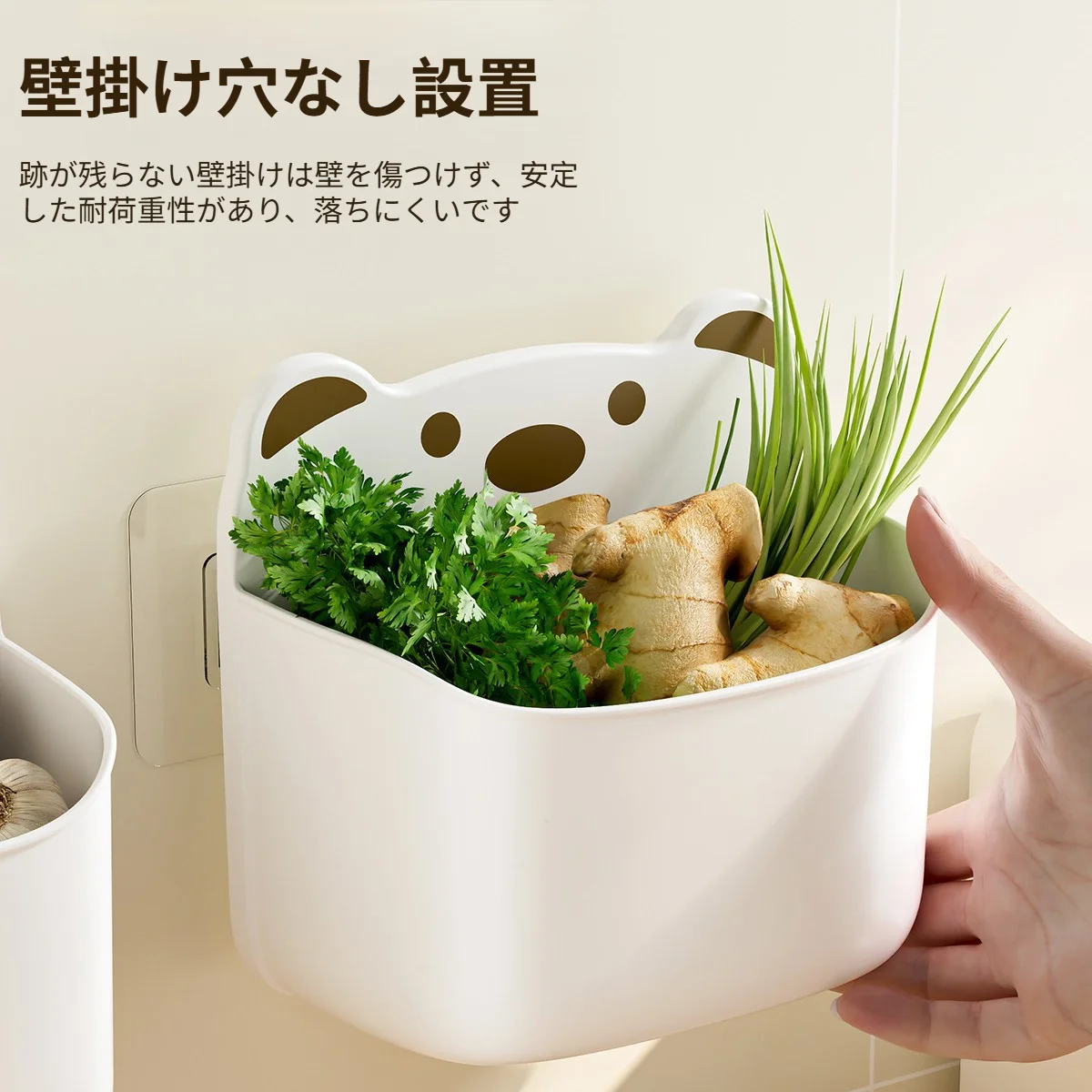 リビングルームに置かれたおしゃれなティッシュ収納ボックス