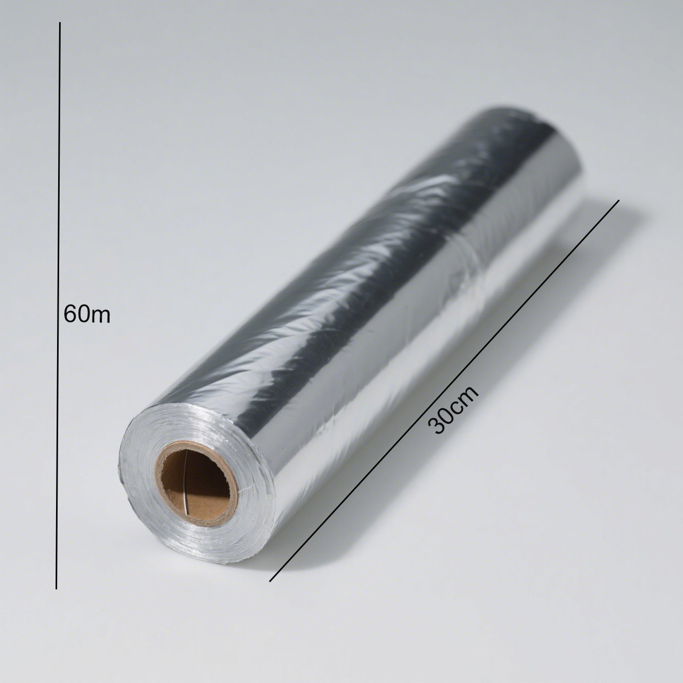 Detail role hliníkové fólie na grilování