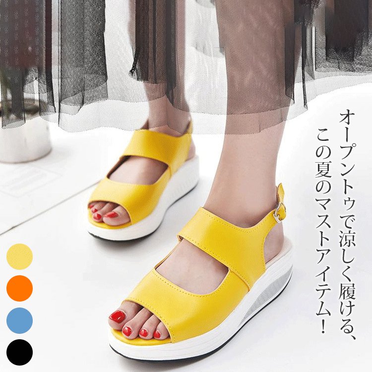 【牛革サンダル】まるで素足感覚の圧倒的な軽さで、足さばきも快適♪