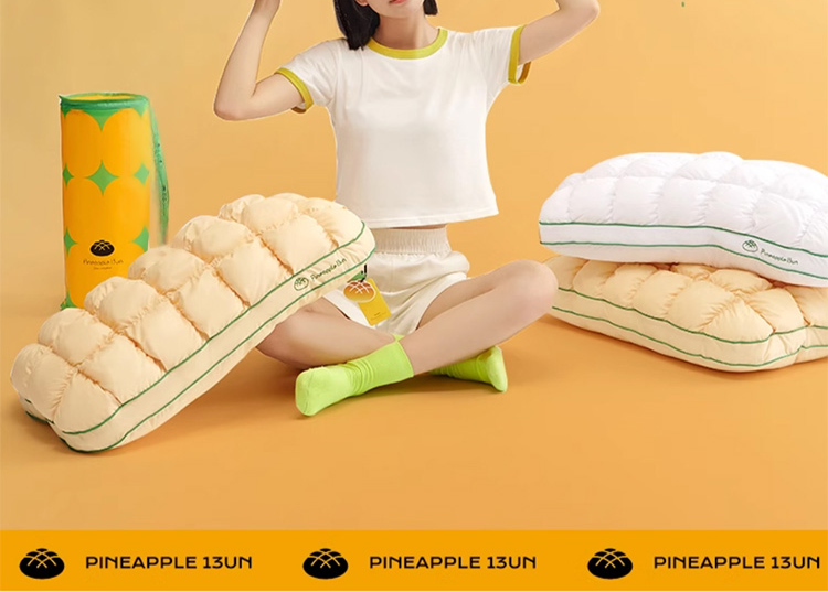 パイナップル首ケア枕の正面画像