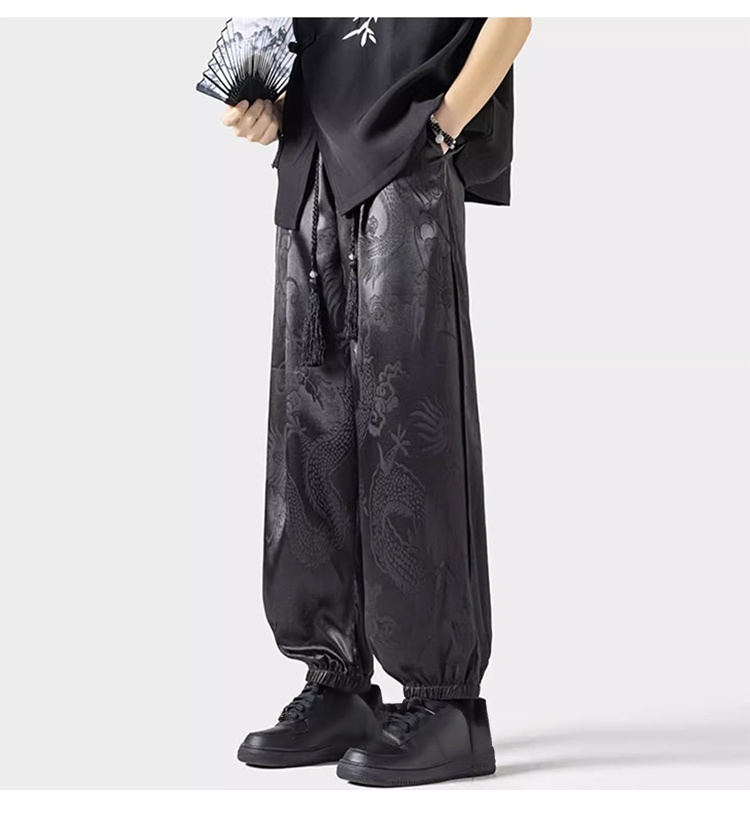 冷感ジョガーパンツのポケットデザイン