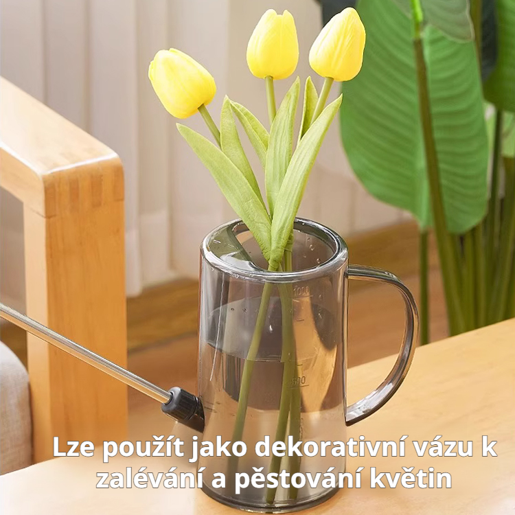 Domácí nerezová konvička na zalévání květin s dlouhým hrdlem