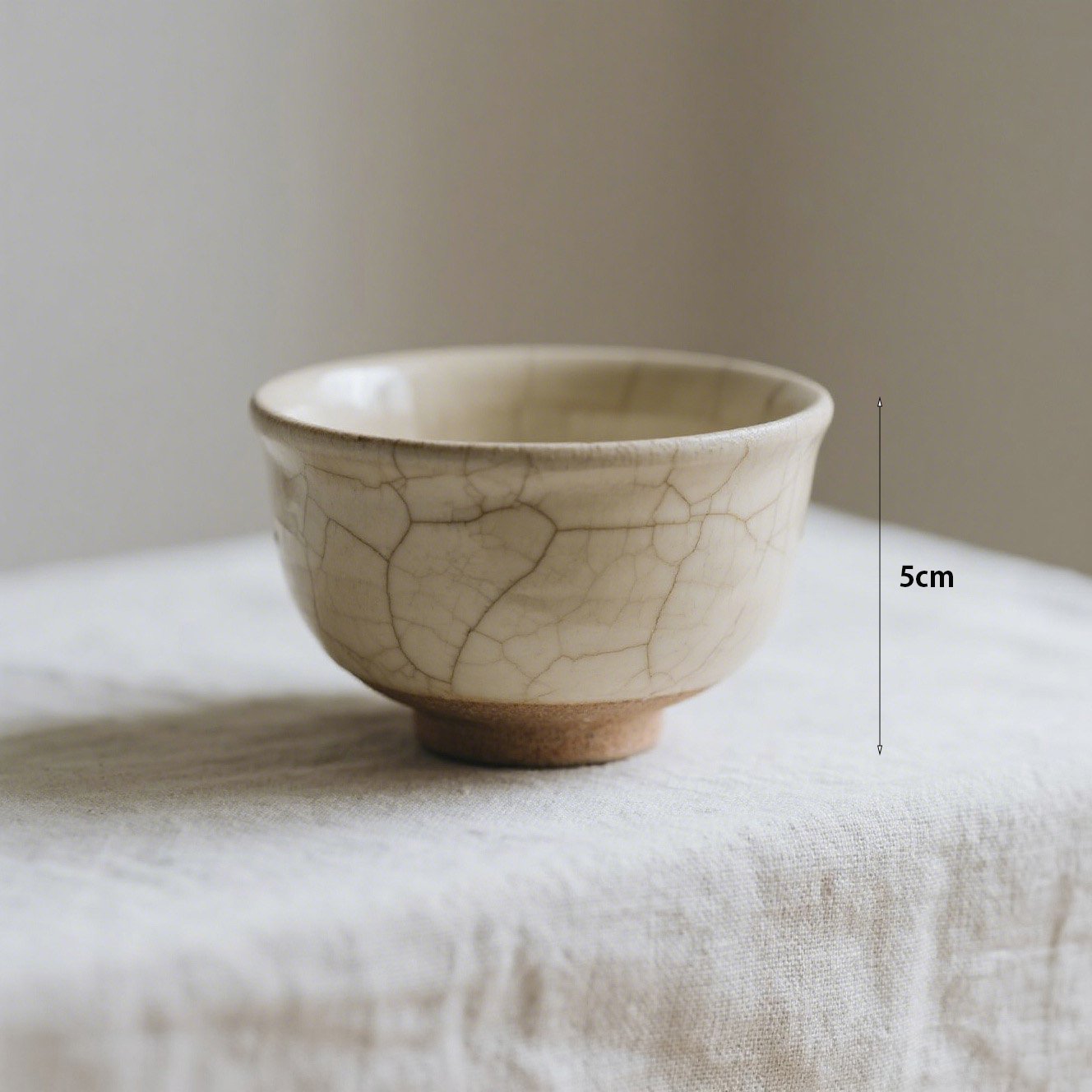 和食テーブルコーディネートの陶器スープボウル