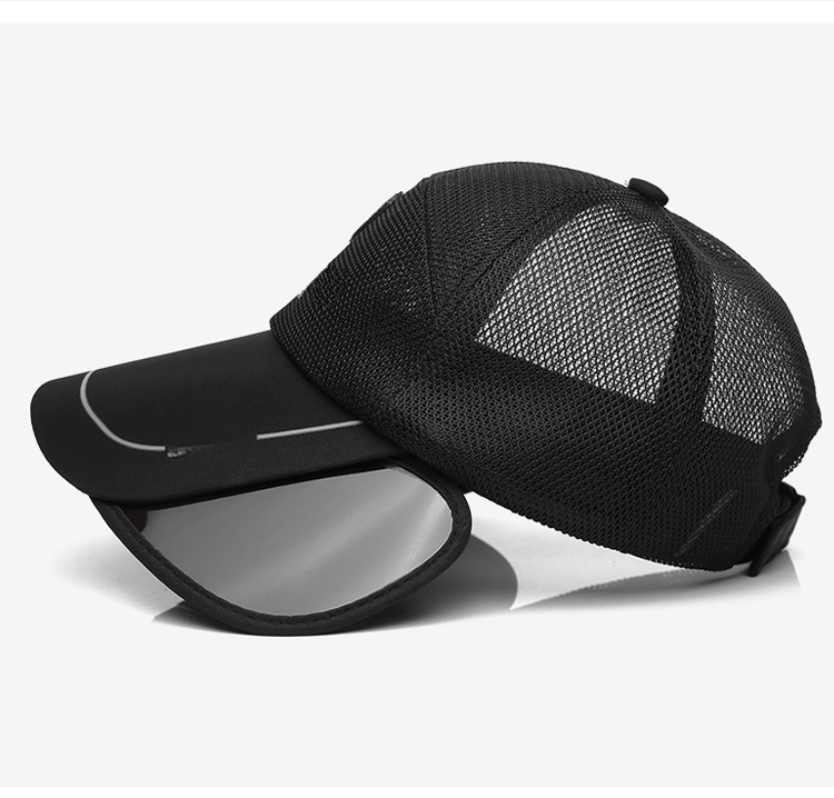 軽量で快適なメッシュキャップの着用イメージ