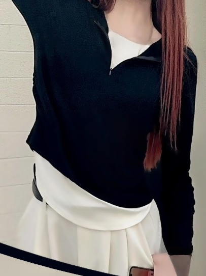 단색 슬림핏 페이크 투피스 여성 니트 티셔츠