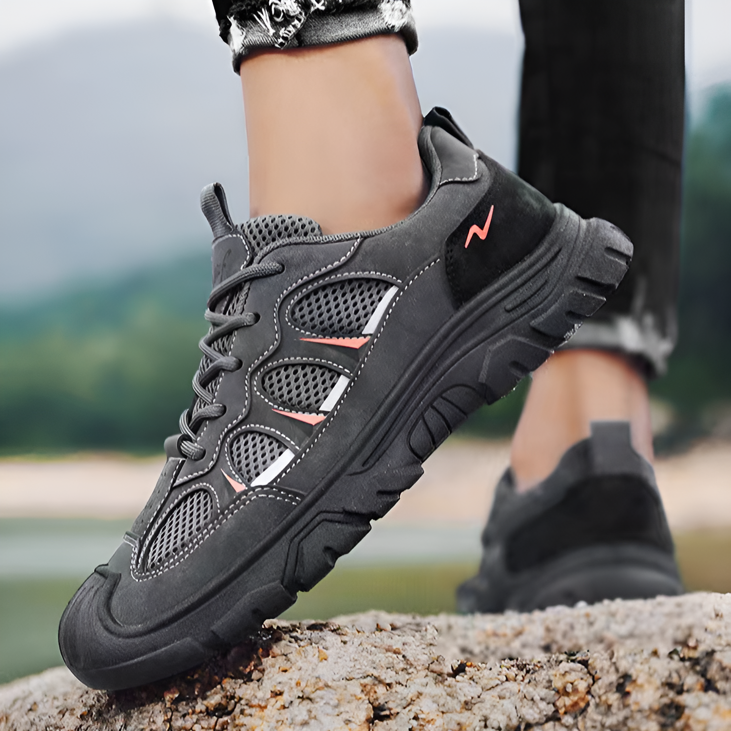 ソフトソールシューズメンズ2025新しい滑り止め耐摩耗労働保護靴アウトドア通気性ハイキングシューズスポーツメンズシューズ