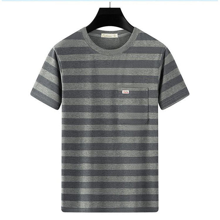 ゆったりとした通気性のあるストライプの丸首の中年カジュアル半袖