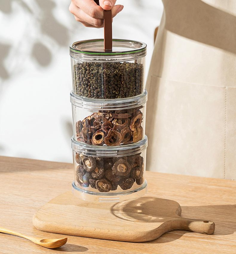 廚房用大料密封透明收納盒防潮設計