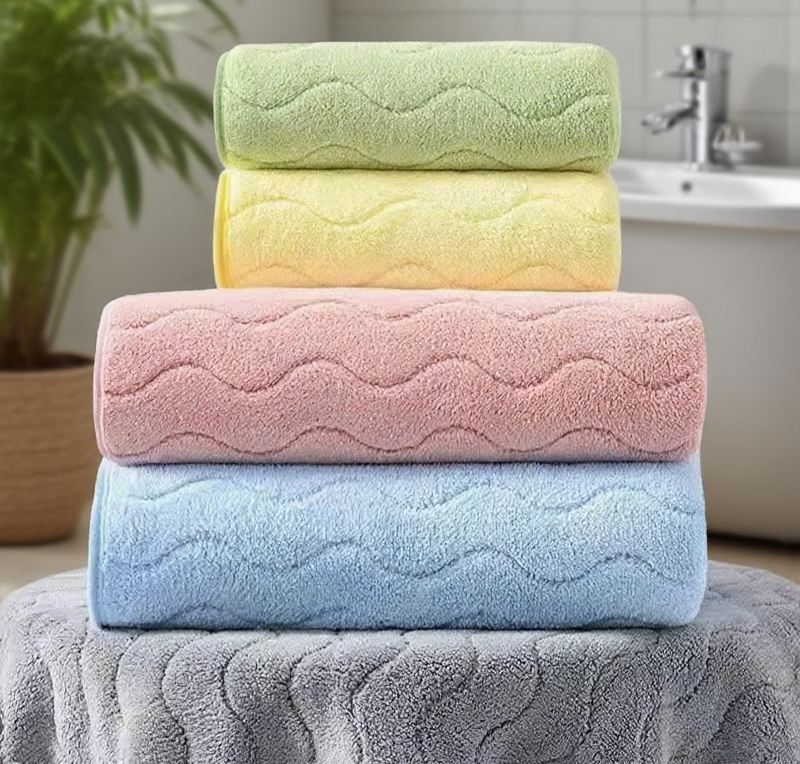 家用加厚珊瑚絨吸水洗臉毛巾高吸水力展示