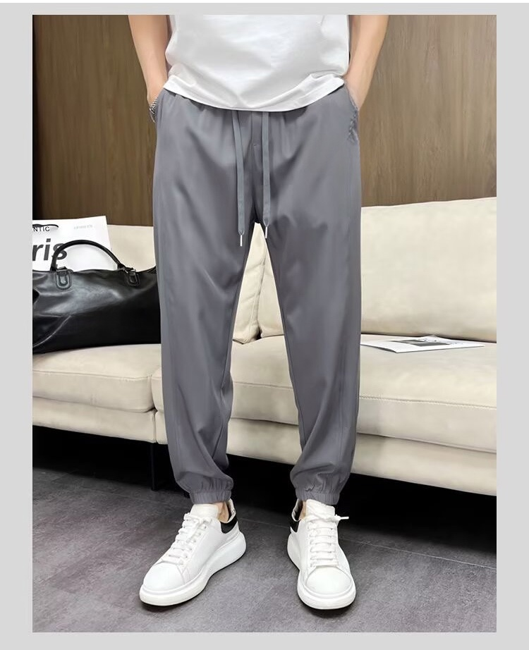 ウエスト部分のデザイン詳細