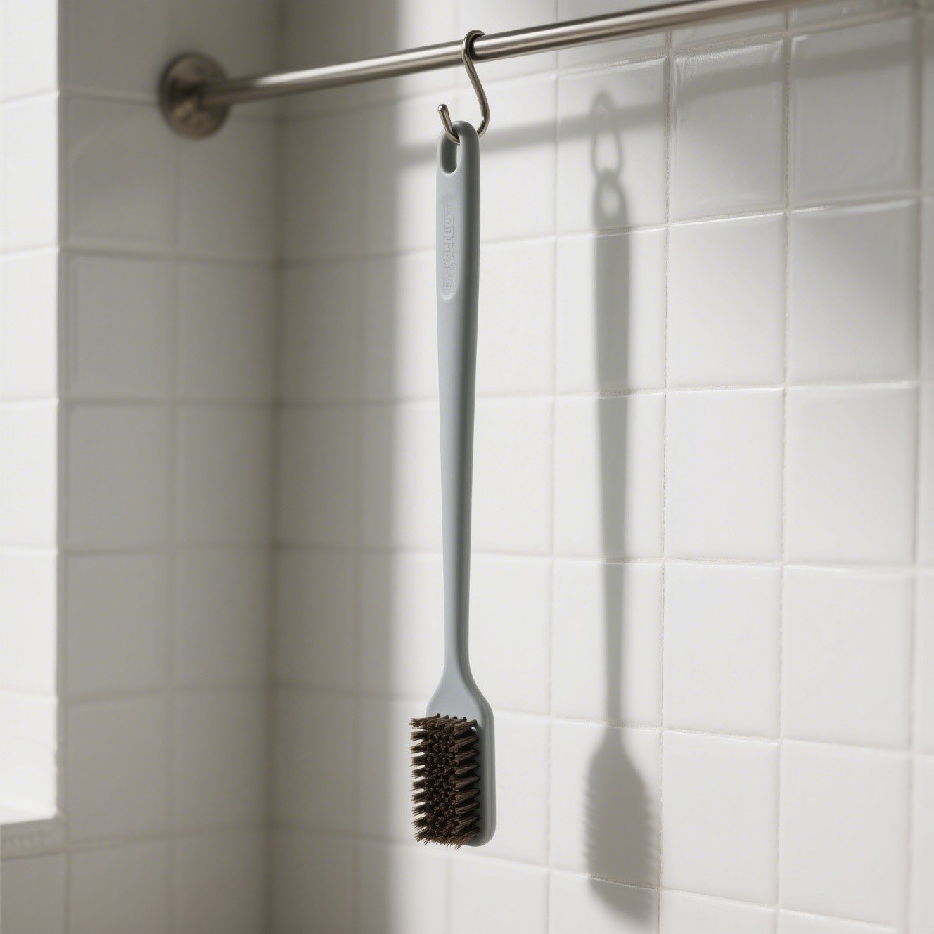 長い柄の灰色の毛のブラシ（2パック）