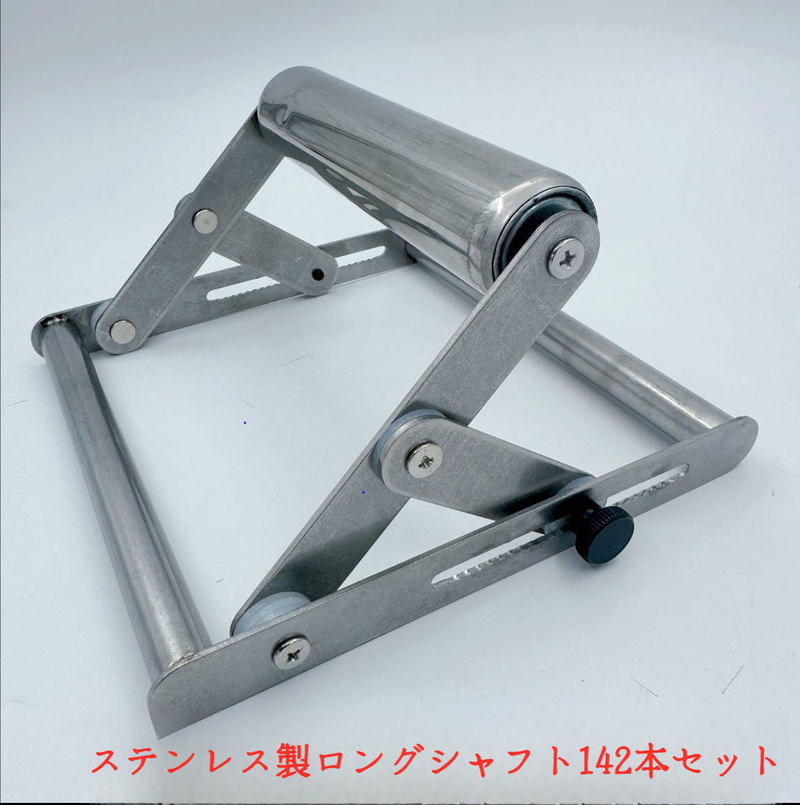 ステンレス製切断機ブラケットトレイの高耐久性を示す写真