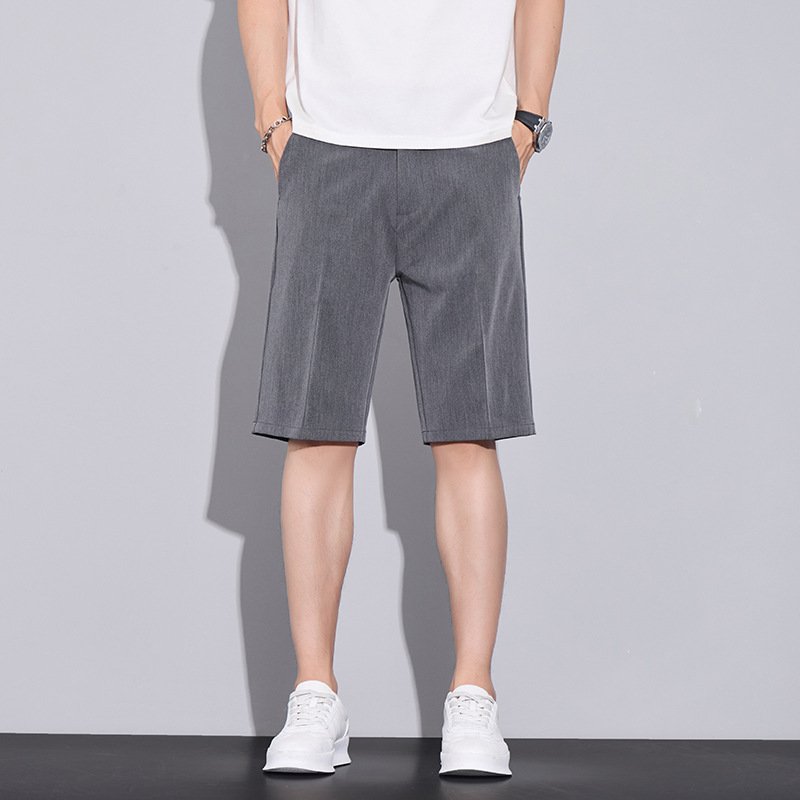 夏用の薄手ストレッチカジュアルショートパンツ