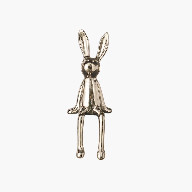 ウサギの陶磁器の置物