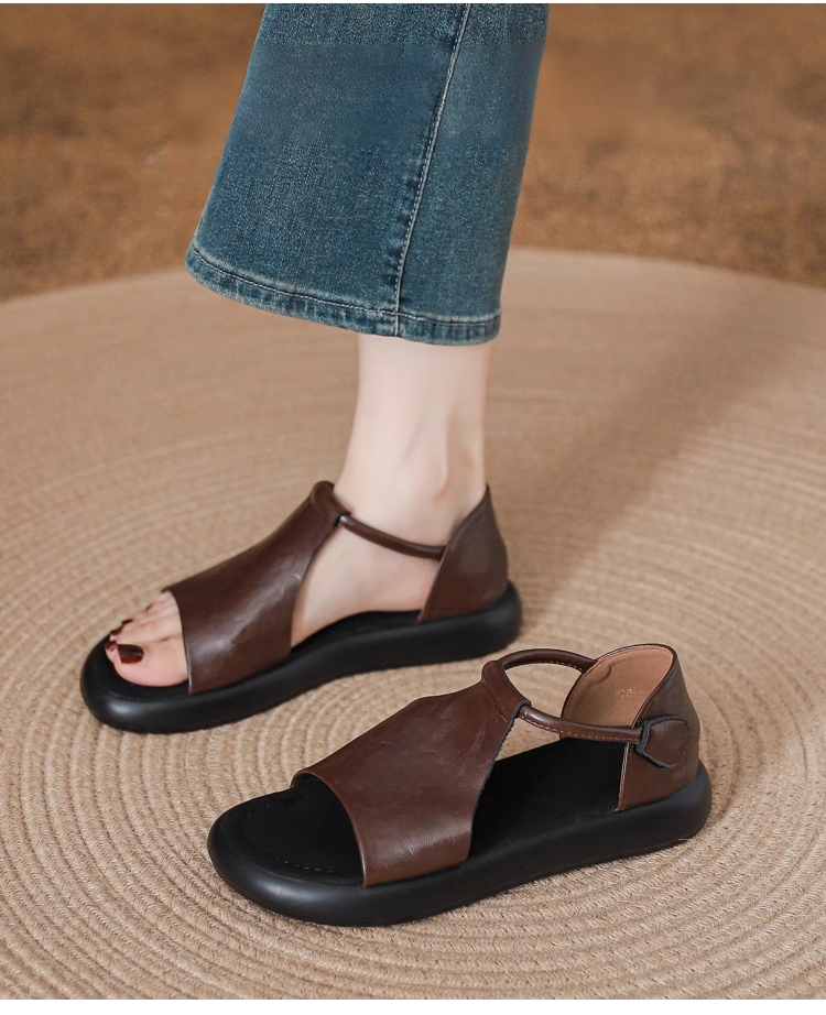 歩きやすい柔らかいソールのサンダル