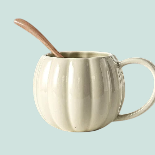 カボチャの形をした大容量マグカップ