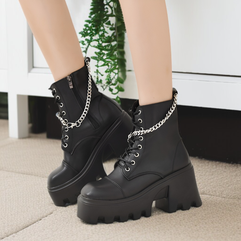 セクシーなチェーン付きブラックエナメルブーツ レディース冬用パンク厚底ヒール靴