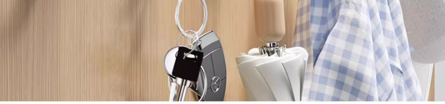 실용적인 원형 선반과 넉넉한 수납 공간