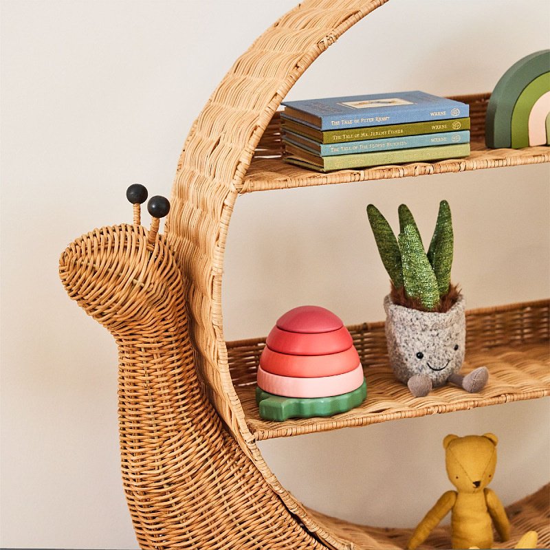 Nordic style rattan wall-mounted storage rack, wall-mounted snail-shaped decorative storage rack, ho