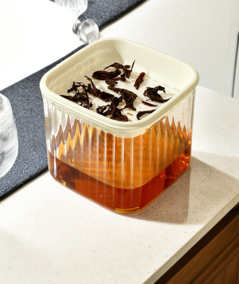 Durable tea drain bucket for tea ceremonies