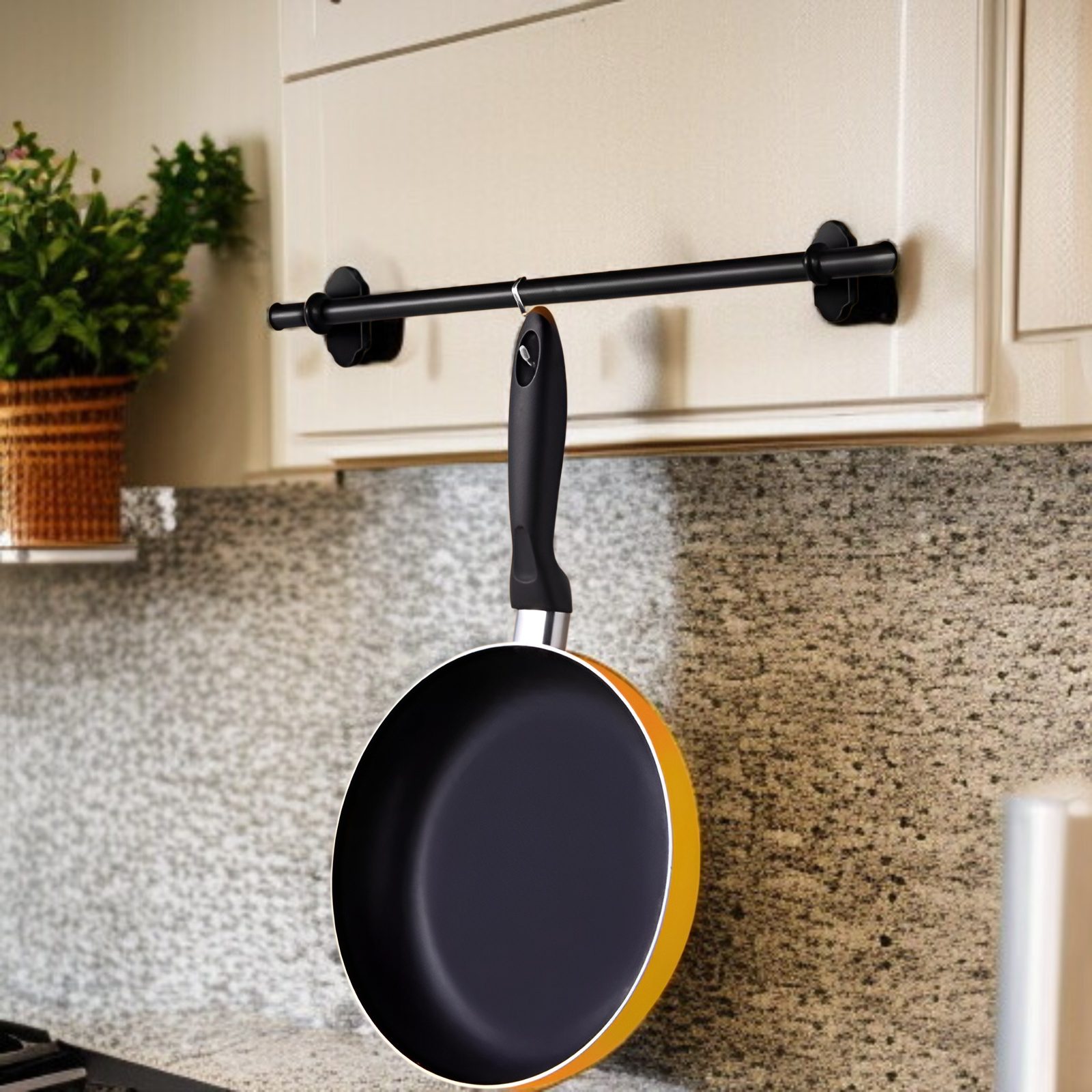 キッチンに映えるスタイリッシュなノンスティックパン