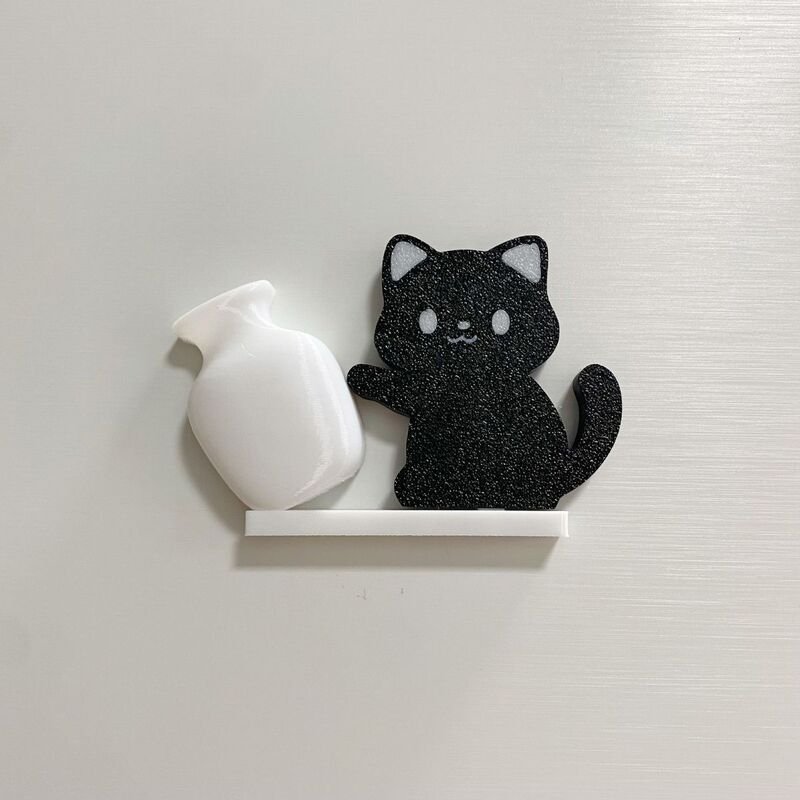 Cat-shaped storage ornament