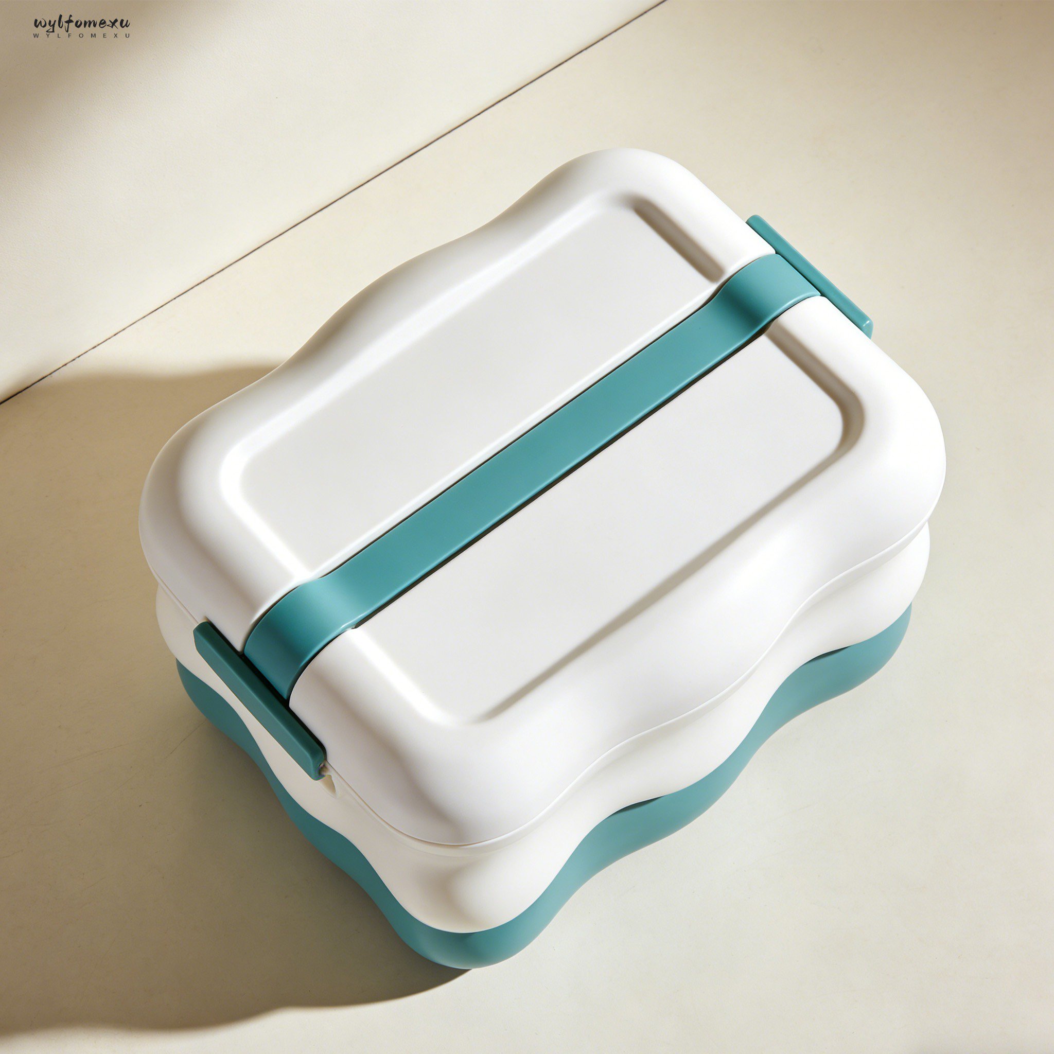 Wielofunkcyjne pudełko na ubrania