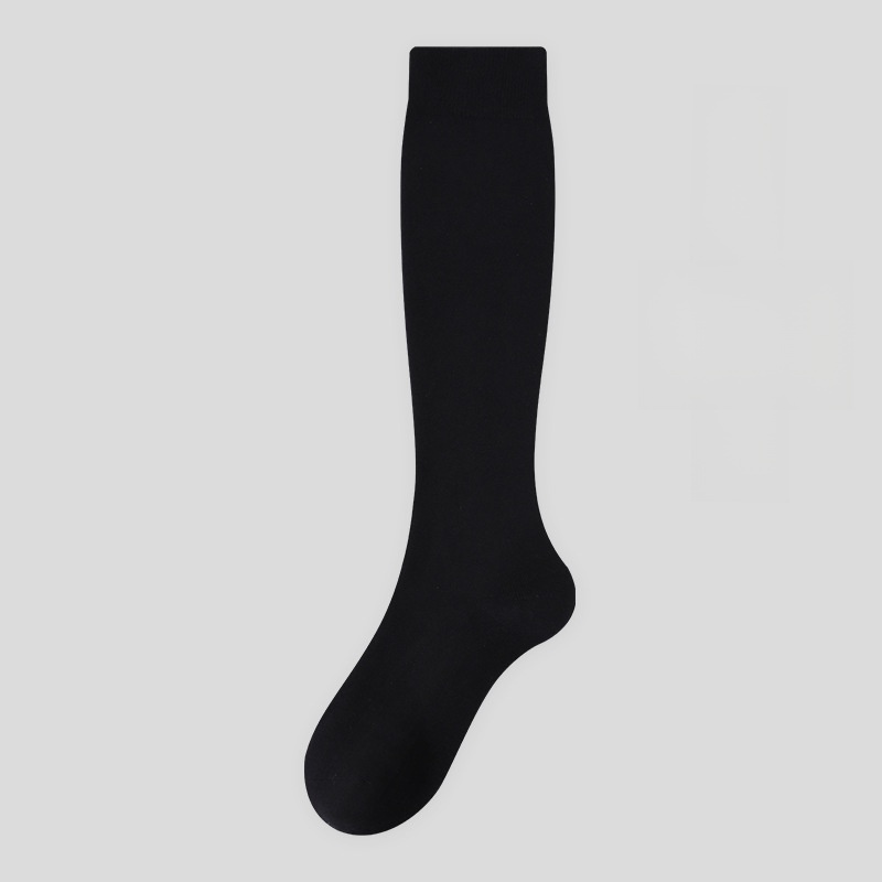 Self-heating wool socks