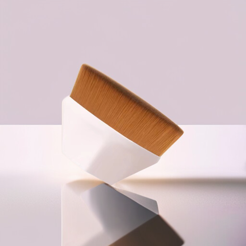 花びら型シームレスメイクブラシ