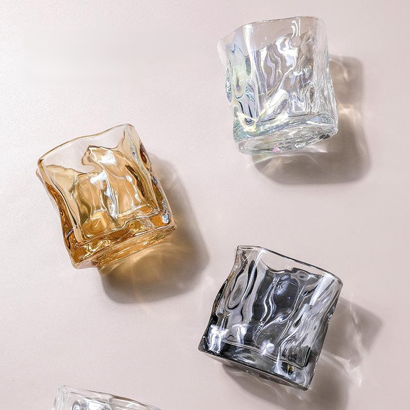 Cooling twisted glass water cup