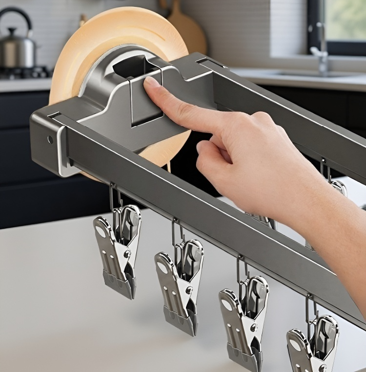 여러 개의 양말을 걸 수 있는 건조대 구조