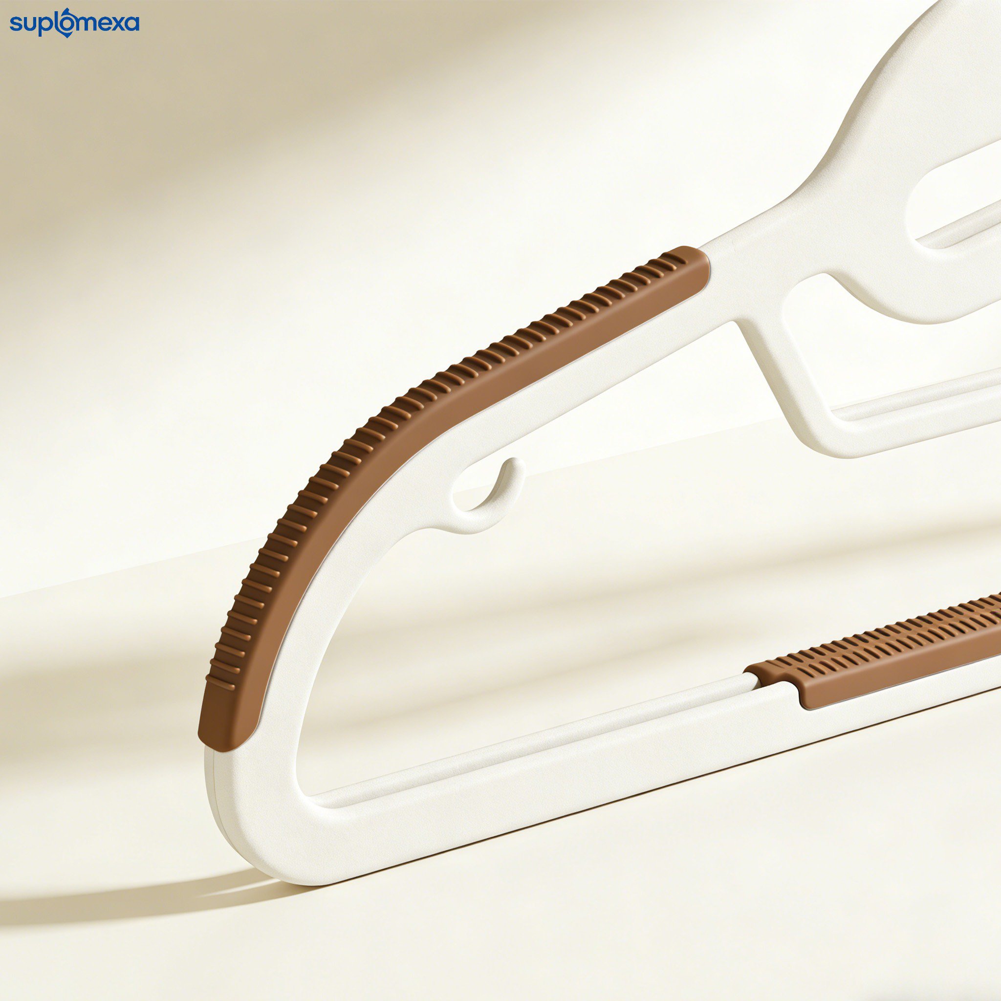 滑り止め付きハンガー（30個入り）